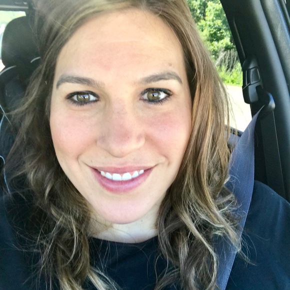 Meet your Posher, Megan - Picture 1 of 1